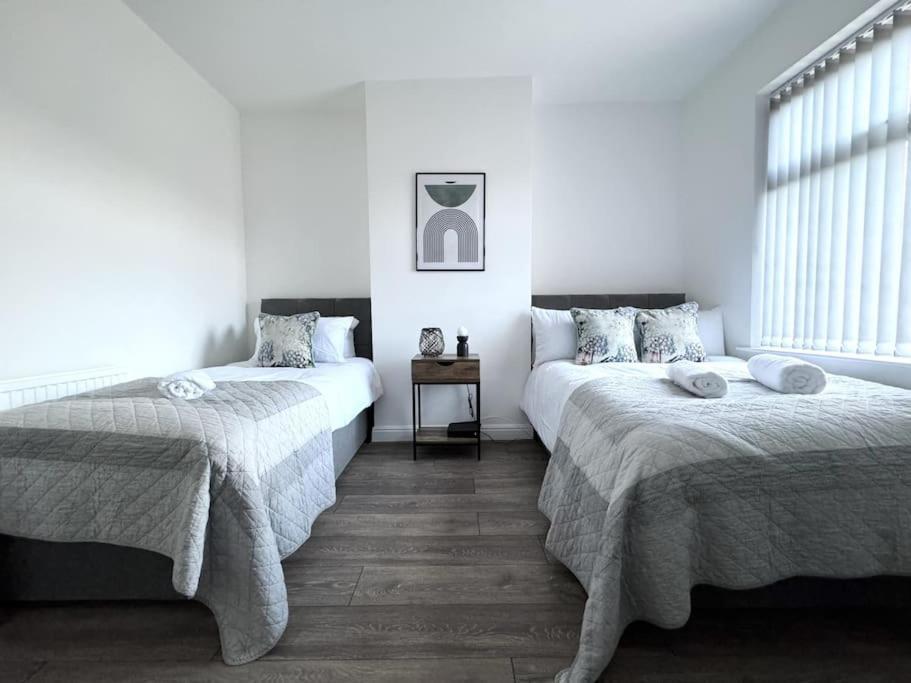 Stylish Home In York - Free Wifi & Parking - Close To Racecourse & City Centre Zewnętrze zdjęcie