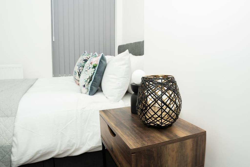 Stylish Home In York - Free Wifi & Parking - Close To Racecourse & City Centre Zewnętrze zdjęcie