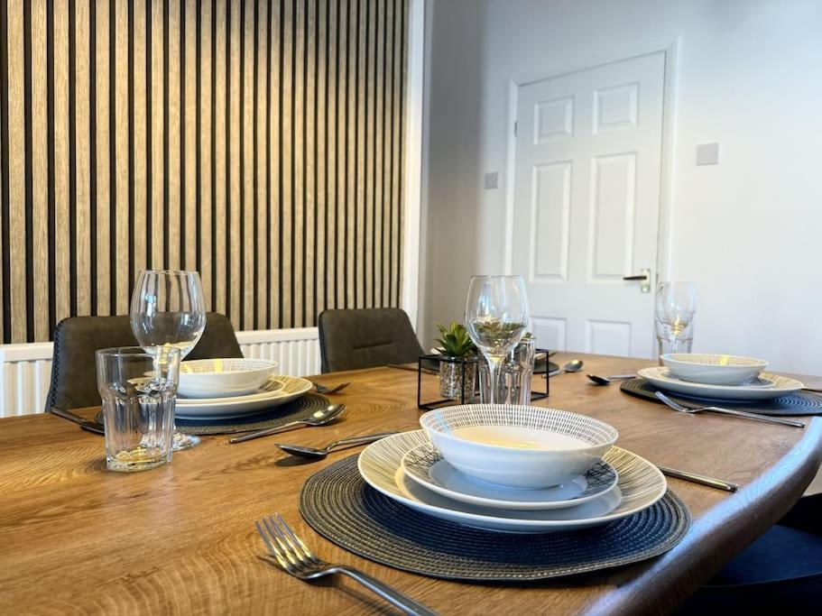 Stylish Home In York - Free Wifi & Parking - Close To Racecourse & City Centre Zewnętrze zdjęcie